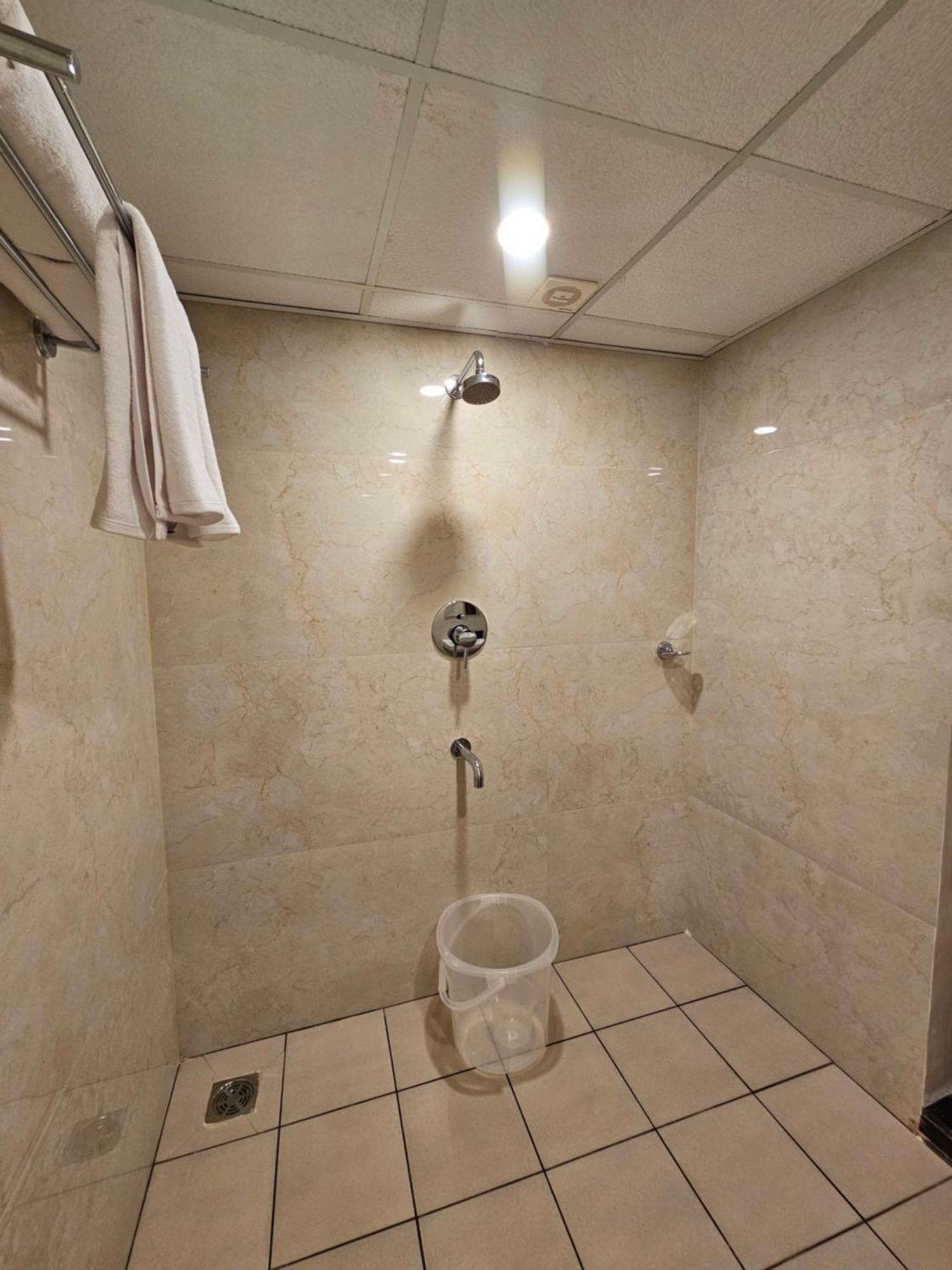 Hotel Pl Grand Karaikkudi Bagian luar foto