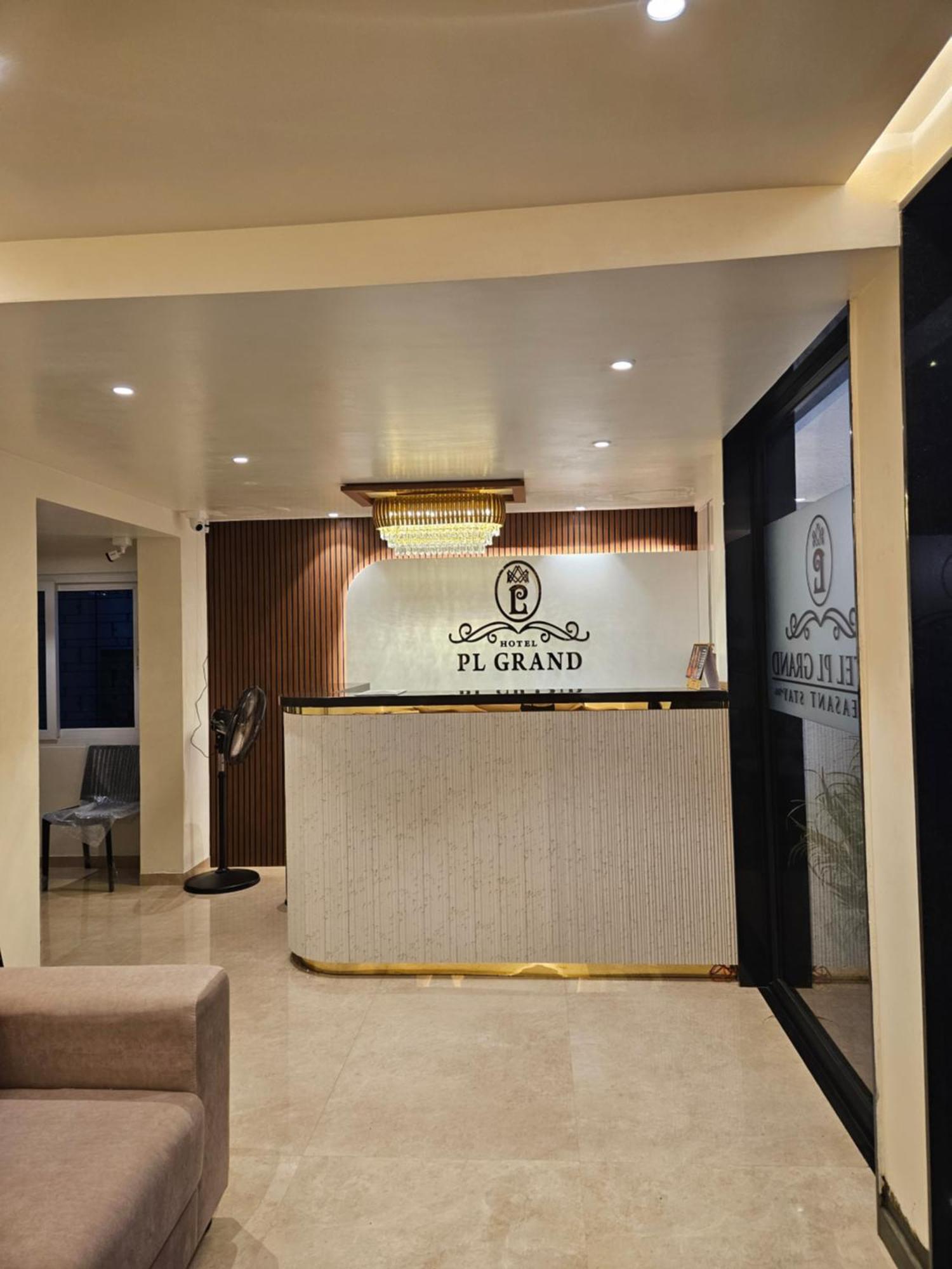 Hotel Pl Grand Karaikkudi Bagian luar foto